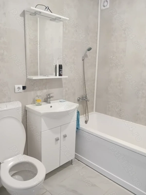 Vând apartament nou ,finisat,mobilat, 3 camere, terasa 75mp, parcare,locație excelenta - imagine 3
