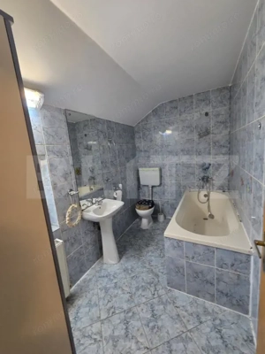 Casă tip triplex de vânzare, 100 mp, zona Centrală - imagine 10 Casă tip triplex de vânzare, 100 mp, zona Centrală - imagine 10