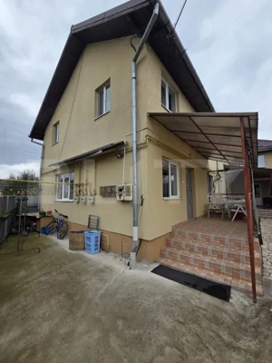 Casă tip triplex de vânzare, 100 mp, zona Centrală