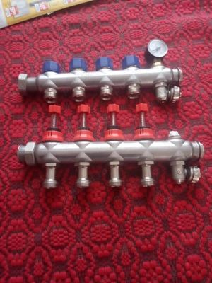 Vând repartitoare de apă caldă și rece