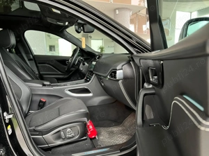 Jaguar F-Pace AWD 2020 - imagine 12 Jaguar F-Pace AWD 2020 - imagine 12
