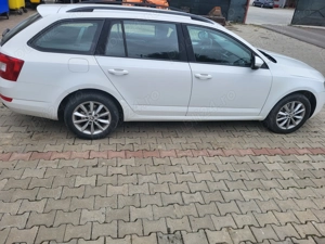 Vând Skoda Octavia Skoda Octavia Combi Ambition 1.6 tdi, 110 cp, 4X4 - imagine 3