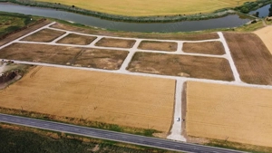 Intravilan In Rate in Frumusani-Pasarea | utilitati gaz, curent | #RG1 - imagine 9