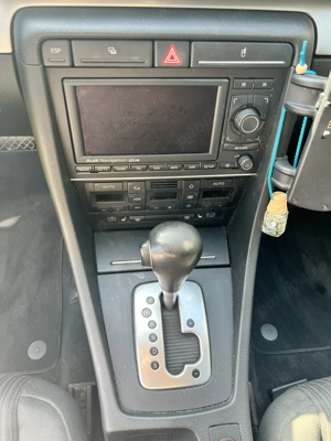 AUDI A4 B7 2.0D Multitronic - imagine 7