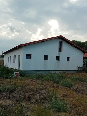 Vand casa P+ mansarda cu potential turistic in comuna Murighiol - imagine 2