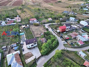 Teren intravilan Bradu, 1700 mp, toate utilitatile disponibile - imagine 9