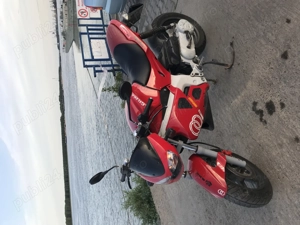 Vând sau schimb cu scuter de 125
