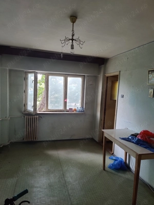 Vand garsoniera zona Cet 