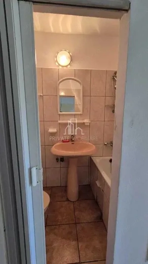 Apartament 1 cameră, etaj2/4,  Zona 7 Noiembrie, UMFST - imagine 7