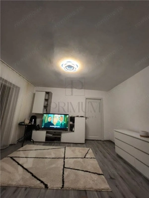 UMT - 3 CAM - DECOMANDAT - ETJ.2 - 2 BAI -  RENOVAT MOBILAT - CENTRALA - IZOLAT-