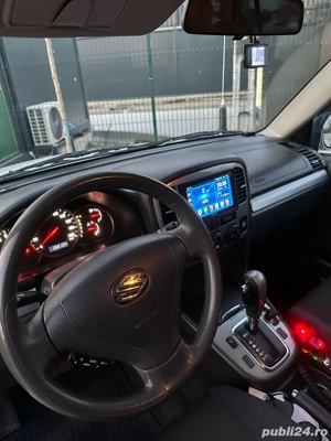 Suzuki Grand Vitara 2.0 benzina și gpl - imagine 3 Suzuki Grand Vitara 2.0 benzina și gpl - imagine 3