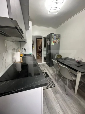 Apartament 3 camere, 67 mp, zona Tudor - imagine 3