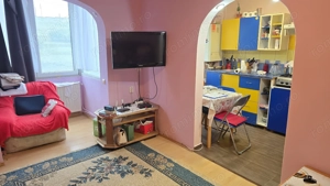 Vand apartament 3 camere semidecomandat in Deva, zona Micro 15, etaj 3, bloc de 4 etaje,  - imagine 4