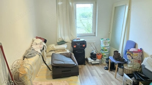 Vand apartament 3 camere semidecomandat in Deva, zona Micro 15, etaj 3, bloc de 4 etaje,  - imagine 5