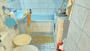 Vand apartament 3 camere semidecomandat in Deva, zona Micro 15, etaj 3, bloc de 4 etaje,  - imagine 9