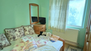 Vand apartament 3 camere semidecomandat in Deva, zona Micro 15, etaj 3, bloc de 4 etaje,  - imagine 7