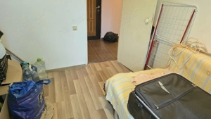 Vand apartament 3 camere semidecomandat in Deva, zona Micro 15, etaj 3, bloc de 4 etaje,  - imagine 11
