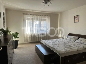 Casa cu 5 camere construita in 2012 in zona Vasile Aaron din Sibiu - imagine 12