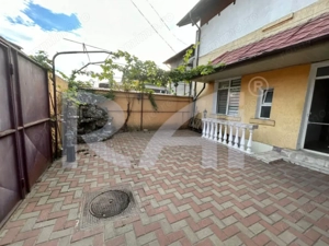  Vad comercial Piața Gării – casă 3 camere + curte - imagine 2