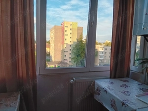 De inchiriat garsoniera in zona Astra 2 in strada Liviu Cornel Babes etajul 6 - imagine 2 De inchiriat garsoniera in zona Astra 2 in strada Liviu Cornel Babes etajul 6 - imagine 2