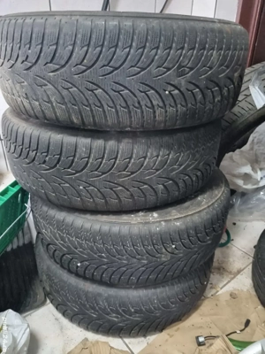 4 cauciucuri de iarna 195 65 15  