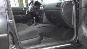 VW Golf 4, Benzină 1.6, An fabricație 2003, Preț: 9.950 Lei  (Negociabil) - imagine 3 VW Golf 4, Benzină 1.6, An fabricație 2003, Preț: 9.950 Lei  (Negociabil) - imagine 3