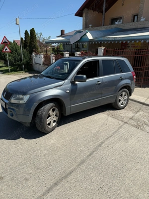 Suzuki grand Vitara - imagine 8