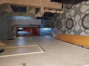 Închiriez apartament cu trei camere   - imagine 3