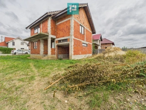 Casă la roşu P+E+M în Şagu - imagine 2