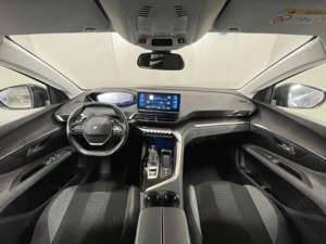 Peugeot 5008 - imagine 7