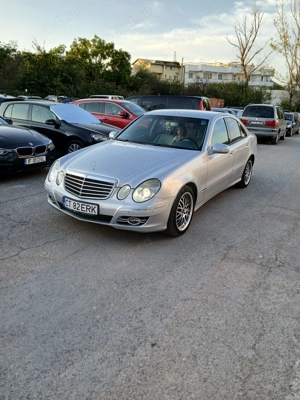 Vând MercedesE 2.2
