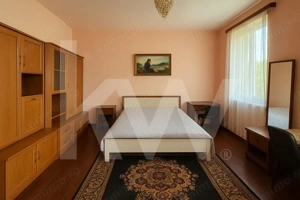 Casă individuală compusă din două apartamente, cu teren liber de 540 mp  - imagine 8