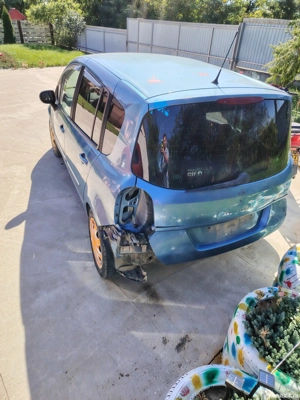 Renault modus 1.5 diesel 2010 - imagine 2 Renault modus 1.5 diesel 2010 - imagine 2