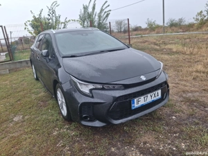 Închiriez Suzuki Swace (Toyota Corolla) 