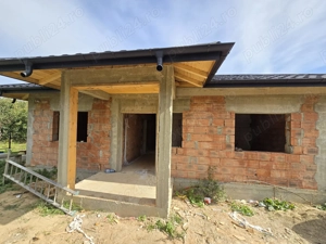 Casa plan parter și beci Barnova