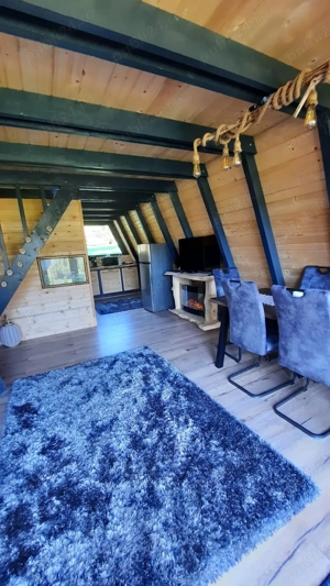 Cabană A-frame nouă 34,5 ari teren intravilan  în stațiunea Colibița - imagine 5