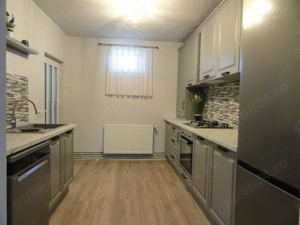 Casa renovata in Galsa, locatie foarte buna, bransamente la toate utilitatile - imagine 9