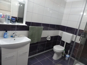 Casa renovata in Galsa, locatie foarte buna, bransamente la toate utilitatile - imagine 14