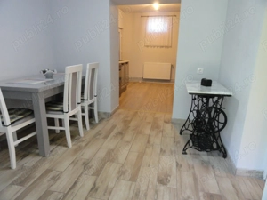 Casa renovata in Galsa, locatie foarte buna, bransamente la toate utilitatile - imagine 8