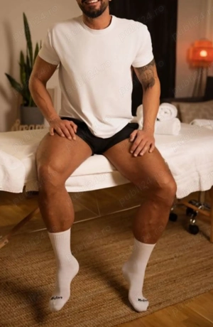 Masaj erotic body to body, experiență senzuală premium