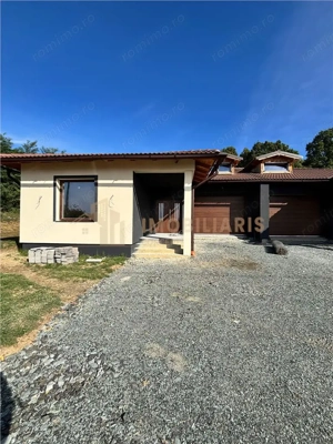 De vanzare- Duplex Tautii de Sus