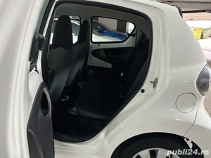 Toyota Aygo 2014 1.0 benzina 65cp euro 5 consum redus stare impecabila - imagine 6