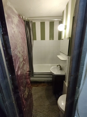 Ofer spre închiriere garsoniera - imagine 5