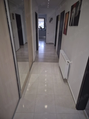 Apartament 3 dormitoare, Coresi