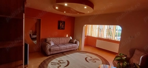 Propriatar, închiriez apartament 3 camere - imagine 2