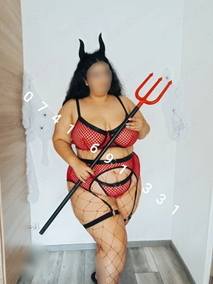 Momentan doar show web  pe WhatsApp 