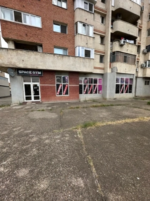 Spațiu comercial de închiriat   336 mp + subsol + parcare