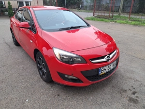 Opel astra sedan benzina gaz