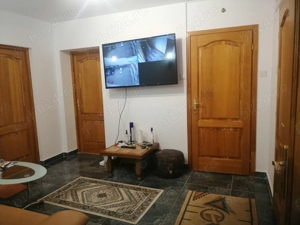 Închiriez apartament 4 camere decomandat, ultracentral, complet mobilat si dotat - imagine 7