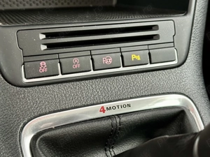 Volkswagen Tiguan 2.0TDI 140cp 4x4 - 88.000 km absolut reali - Impecabila - imagine 4 Volkswagen Tiguan 2.0TDI 140cp 4x4 - 88.000 km absolut reali - Impecabila - imagine 4